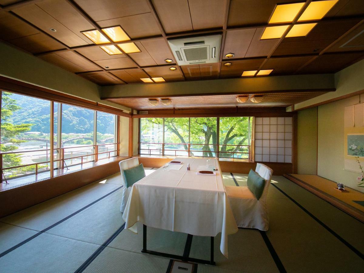 岩国市扣库赛䕋光酒店 外观 照片