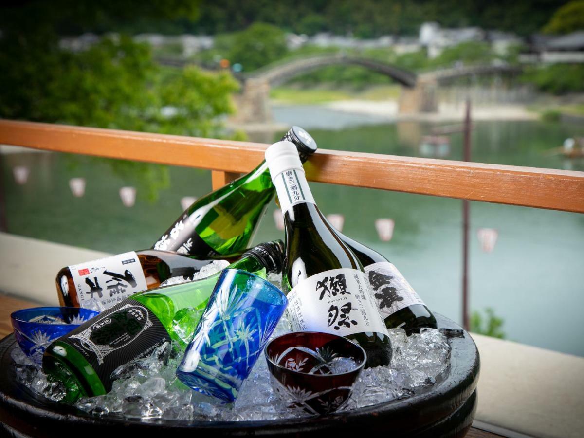 岩国市扣库赛䕋光酒店 外观 照片